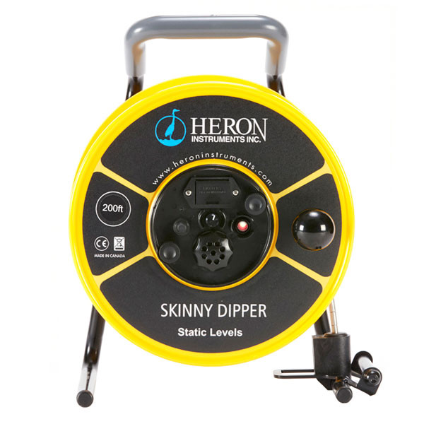 Medidor de nivel de agua Skinny Dipper  con sonda de 1/4 "e incrementos métricos, 100 m Heron Instruments 1300-100M