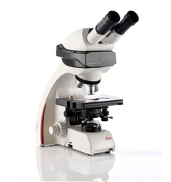 Microscopio educativo Leica Microsystems DM750 con cámara inalámbrica integrada, iluminación Köhler y óptica premium